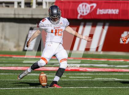 Thumbnail 3 in Corner Canyon vs. Skyridge (UHSAA 5A Semi-Final) photogallery.