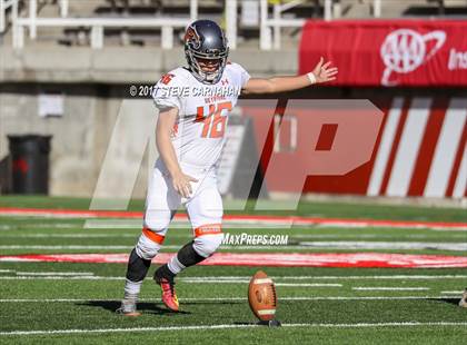 Thumbnail 3 in Corner Canyon vs. Skyridge (UHSAA 5A Semi-Final) photogallery.