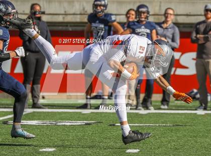 Thumbnail 3 in Corner Canyon vs. Skyridge (UHSAA 5A Semi-Final) photogallery.