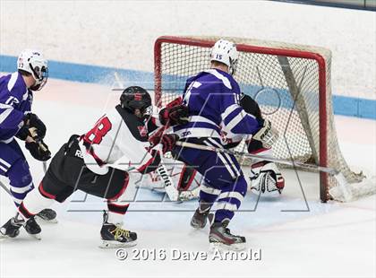 Thumbnail 1 in Boston Latin vs Marblehead (MIAA Division1 North Semifinal) photogallery.