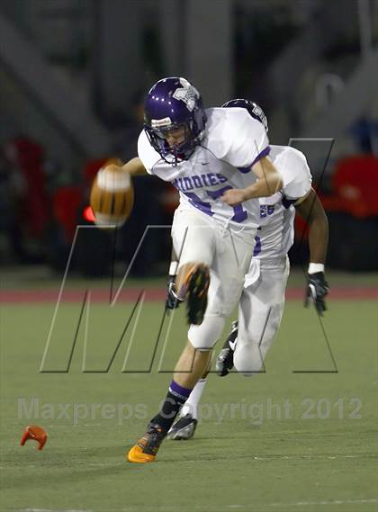 Thumbnail 3 in St. Xavier vs. Middletown (Crosstown Showdown) photogallery.