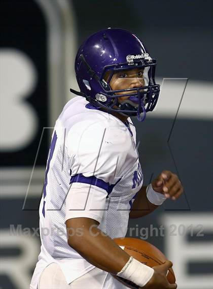 Thumbnail 3 in St. Xavier vs. Middletown (Crosstown Showdown) photogallery.