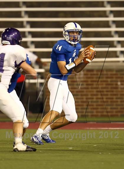 Thumbnail 2 in St. Xavier vs. Middletown (Crosstown Showdown) photogallery.