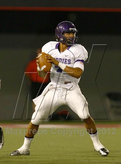 Thumbnail 2 in St. Xavier vs. Middletown (Crosstown Showdown) photogallery.