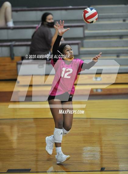 Thumbnail 1 in St. Agnes Academy @ Pearland photogallery.