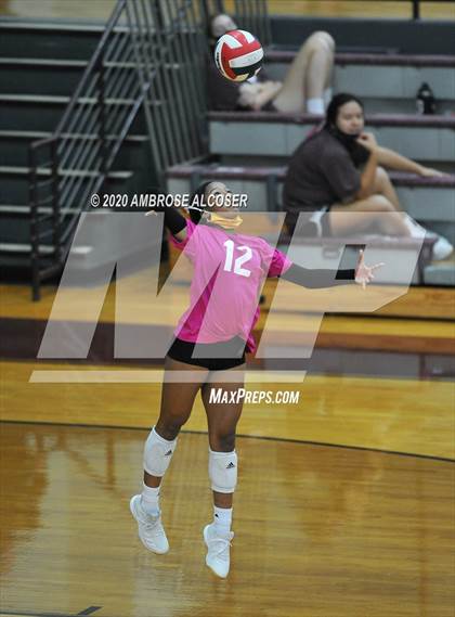 Thumbnail 1 in St. Agnes Academy @ Pearland photogallery.