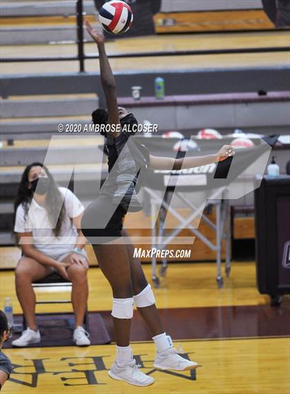 Thumbnail 1 in St. Agnes Academy @ Pearland photogallery.