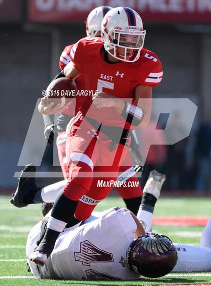 Thumbnail 1 in East vs. Maple Mountain (UHSAA 4A Semifinal) photogallery.