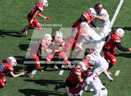 Thumbnail 1 in East vs. Maple Mountain (UHSAA 4A Semifinal) photogallery.