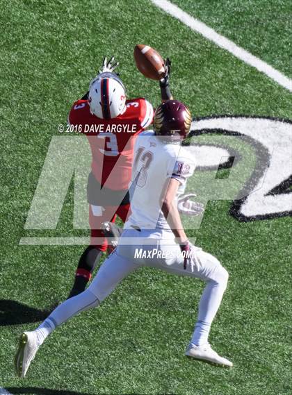 Thumbnail 2 in East vs. Maple Mountain (UHSAA 4A Semifinal) photogallery.