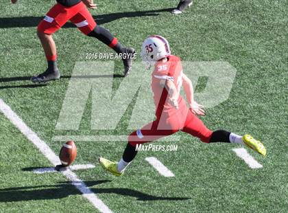 Thumbnail 2 in East vs. Maple Mountain (UHSAA 4A Semifinal) photogallery.