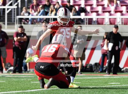 Thumbnail 1 in East vs. Maple Mountain (UHSAA 4A Semifinal) photogallery.