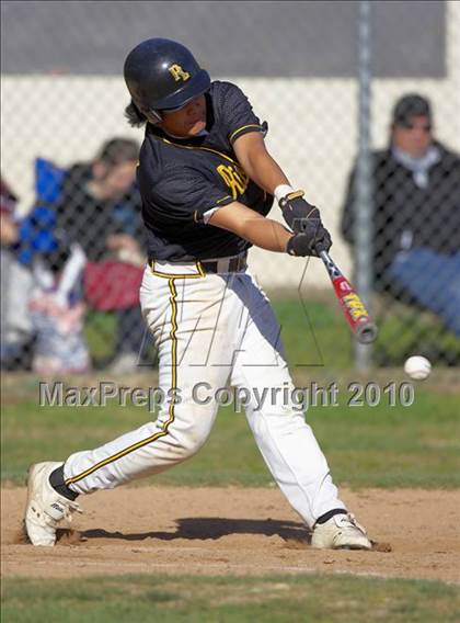 Thumbnail 3 in Rio Linda vs. Whitney (Cordova Easter Tournament) photogallery.