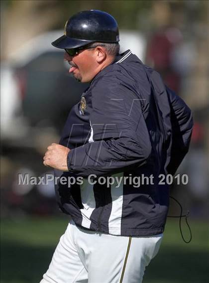 Thumbnail 1 in Rio Linda vs. Whitney (Cordova Easter Tournament) photogallery.