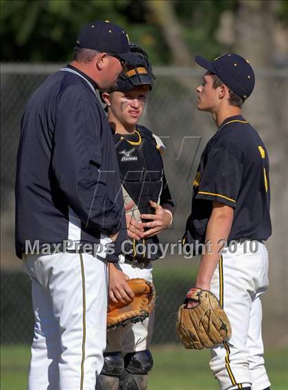 Thumbnail 3 in Rio Linda vs. Whitney (Cordova Easter Tournament) photogallery.