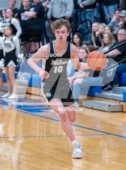 Thumbnail 1 in Parke Heritage vs. Northeastern (IHSAA 2A Regional 22 Championship) photogallery.
