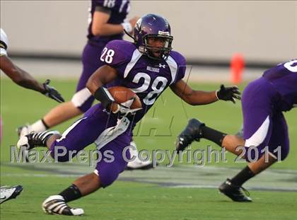 Thumbnail 3 in Jonesboro vs. Fayetteville photogallery.