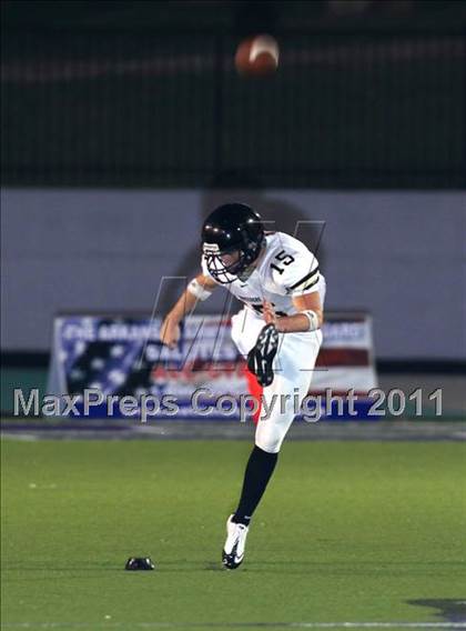 Thumbnail 2 in Jonesboro vs. Fayetteville photogallery.