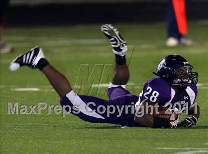 Thumbnail 2 in Jonesboro vs. Fayetteville photogallery.