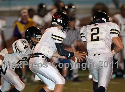 Thumbnail 3 in Jonesboro vs. Fayetteville photogallery.