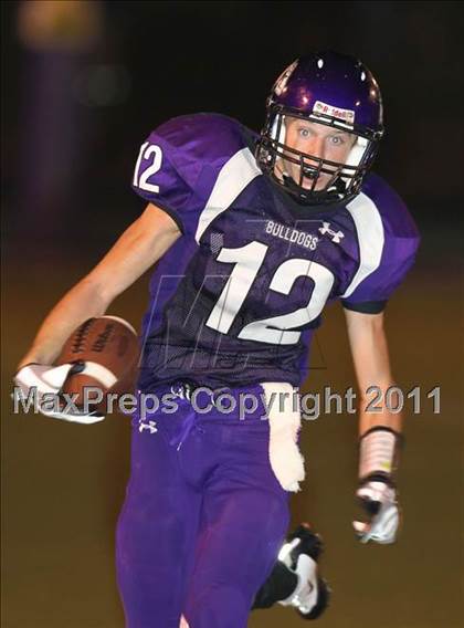 Thumbnail 1 in Jonesboro vs. Fayetteville photogallery.