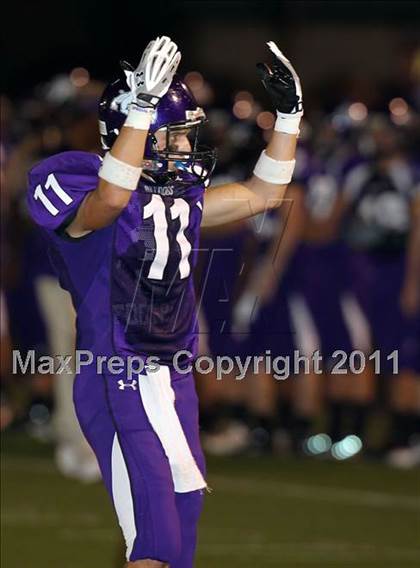 Thumbnail 3 in Jonesboro vs. Fayetteville photogallery.