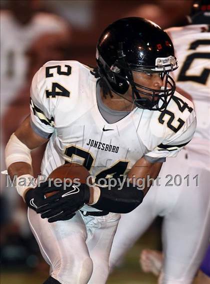 Thumbnail 2 in Jonesboro vs. Fayetteville photogallery.