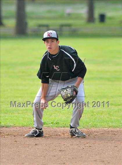 Thumbnail 3 in Laguna Creek vs. San Juan (Land Park Easter Tournament) photogallery.