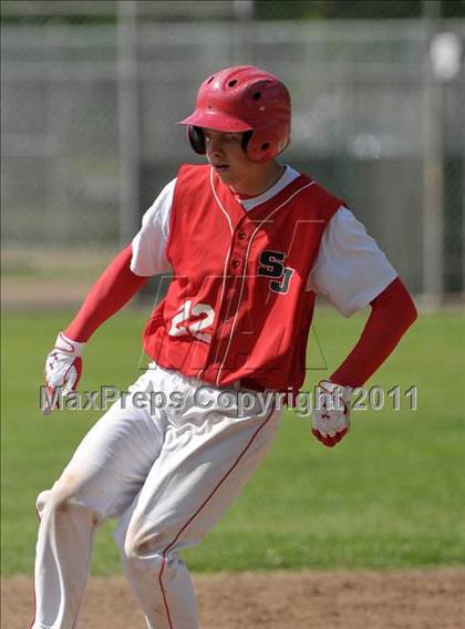 Thumbnail 3 in Laguna Creek vs. San Juan (Land Park Easter Tournament) photogallery.