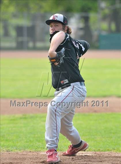 Thumbnail 1 in Laguna Creek vs. San Juan (Land Park Easter Tournament) photogallery.