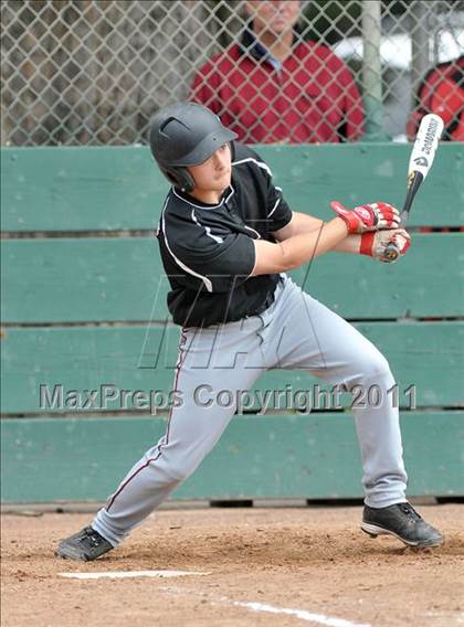 Thumbnail 1 in Laguna Creek vs. San Juan (Land Park Easter Tournament) photogallery.