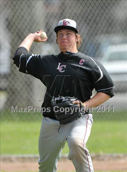 Thumbnail 1 in Laguna Creek vs. San Juan (Land Park Easter Tournament) photogallery.