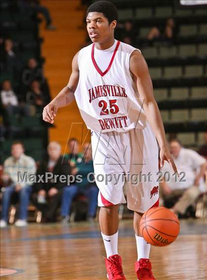 Thumbnail 1 in Jamesville-DeWitt vs. Tappan Zee (NYSPHSAA Class A Semifinal) photogallery.