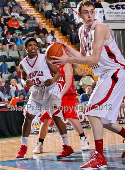 Thumbnail 3 in Jamesville-DeWitt vs. Tappan Zee (NYSPHSAA Class A Semifinal) photogallery.