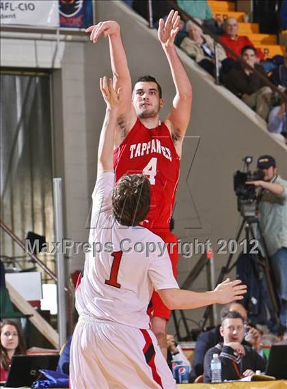 Thumbnail 3 in Jamesville-DeWitt vs. Tappan Zee (NYSPHSAA Class A Semifinal) photogallery.