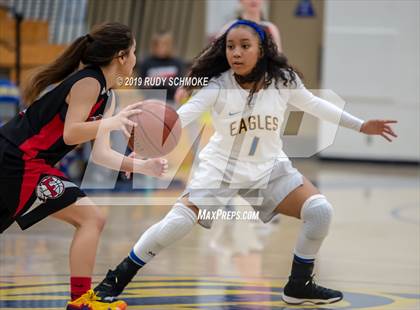Thumbnail 2 in Fallbrook @ San Pasqual photogallery.