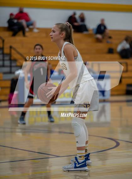 Thumbnail 2 in Fallbrook @ San Pasqual photogallery.