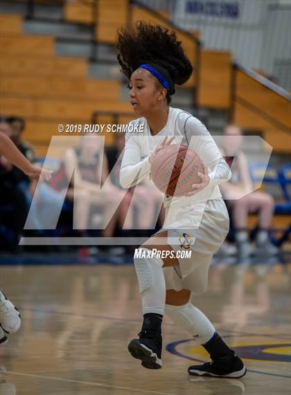 Thumbnail 2 in Fallbrook @ San Pasqual photogallery.