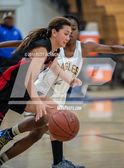 Thumbnail 2 in Fallbrook @ San Pasqual photogallery.