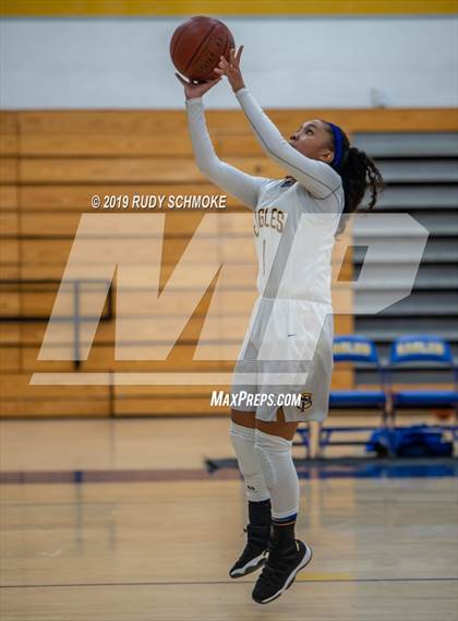Thumbnail 1 in Fallbrook @ San Pasqual photogallery.