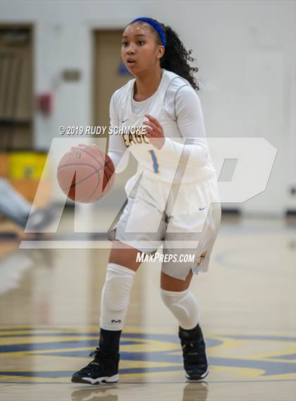 Thumbnail 2 in Fallbrook @ San Pasqual photogallery.