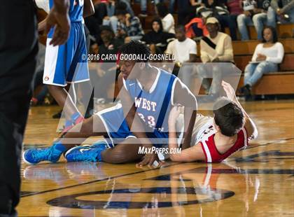 Thumbnail 2 in West Craven vs. New Bern photogallery.