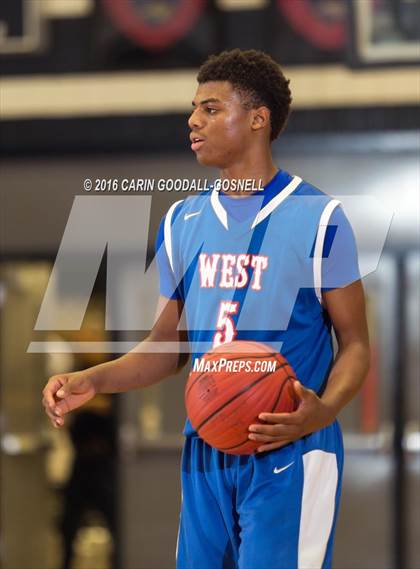 Thumbnail 1 in West Craven vs. New Bern photogallery.