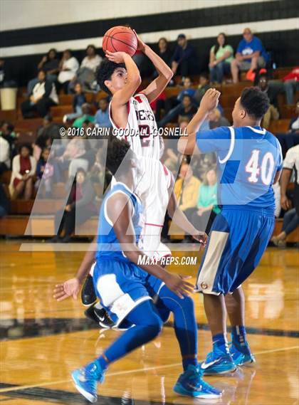 Thumbnail 3 in West Craven vs. New Bern photogallery.