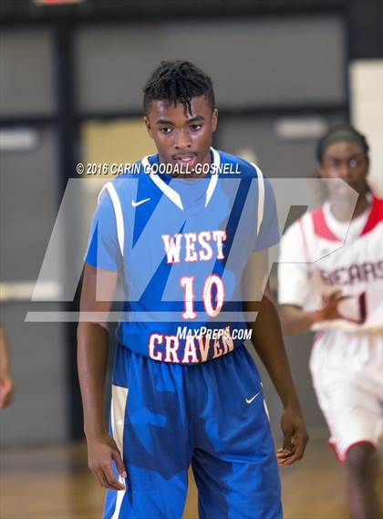 Thumbnail 1 in West Craven vs. New Bern photogallery.