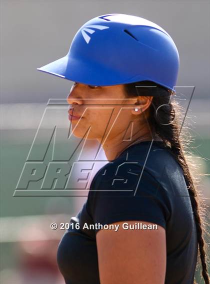 Thumbnail 2 in Banning vs. El Camino Real (CIF LA City Section D1 Final) photogallery.