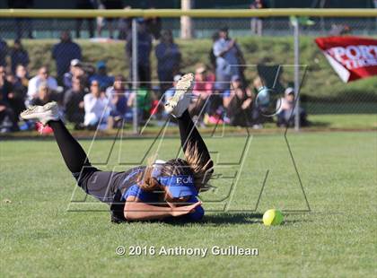 Thumbnail 3 in Banning vs. El Camino Real (CIF LA City Section D1 Final) photogallery.