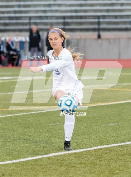 Thumbnail 2 in Grandview vs. Legend (CSHAA 5A Playoff) photogallery.
