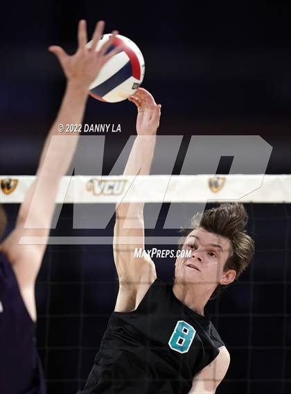 Thumbnail 3 in Glen Allen vs. James River Midlothian (VHSL Class 5 State Final) photogallery.