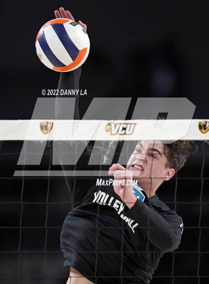 Thumbnail 3 in Glen Allen vs. James River Midlothian (VHSL Class 5 State Final) photogallery.